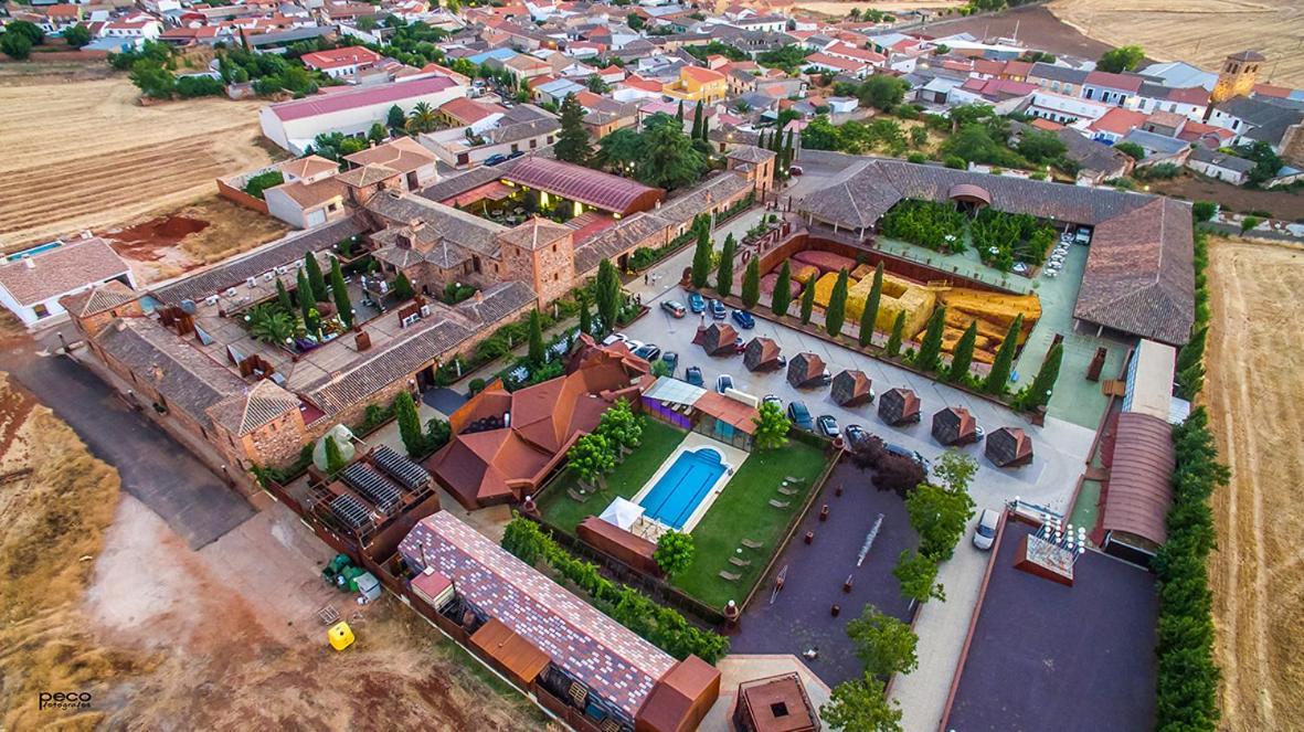 Hotel Boutique Palacio De La Serna Ballesteros De Calatrava Eksteriør billede